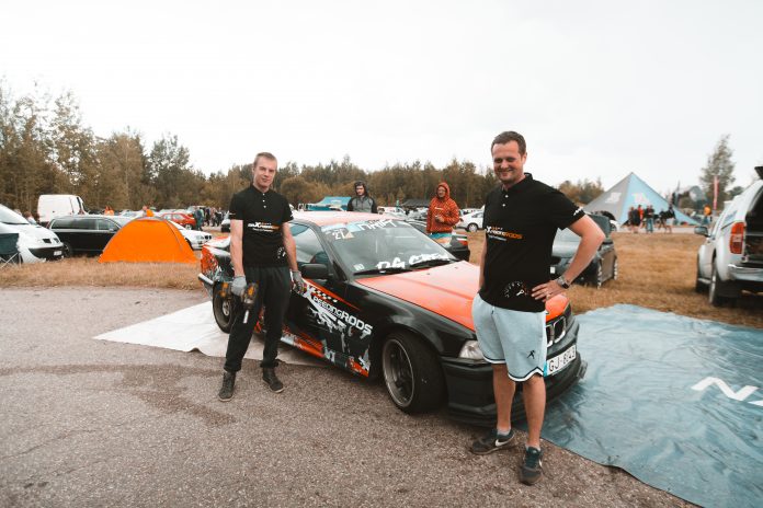 MaXpeedingRods Blog | An Automotive Blog from MaXpeedingRods - No Name Drifters' BMW E36 MaXpeedingRods Blog | An Automotive Blog from MaXpeedingRods - No Name Drifters' BMW E36