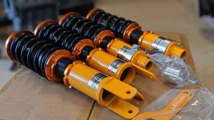 MaXpeedingRods Blog | An Automotive Blog from MaXpeedingRods - Video: Install The Coilovers on Your Honda CRX MaXpeedingRods Blog | An Automotive Blog from MaXpeedingRods - Video: Install The Coilovers on Your Honda CRX