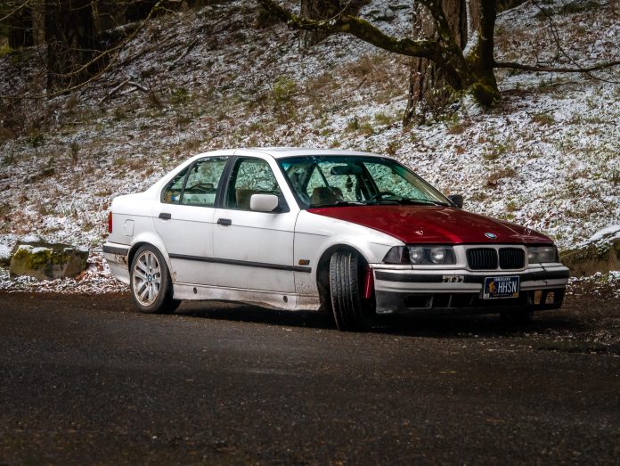 MaXpeedingRods Blog | An Automotive Blog from MaXpeedingRods - How to Install Coilovers on a BMW E36 325i MaXpeedingRods Blog | An Automotive Blog from MaXpeedingRods - How to Install Coilovers on a BMW E36 325i